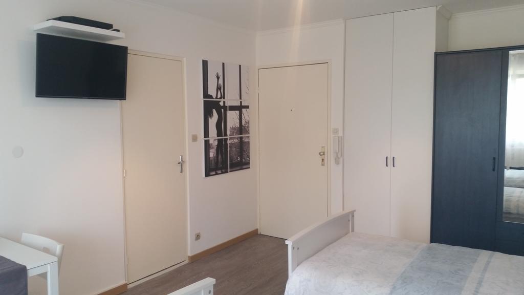 Studios Near Basel Airport Сен-Луи Стая снимка